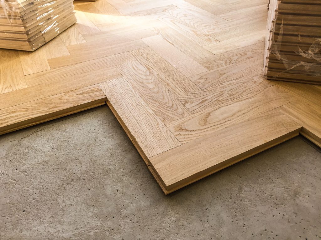 7 astuces pour poser parfaitement votre parquet flottant - Garreau